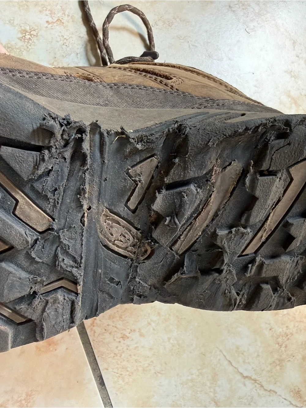 KEEN Men's Circadia Waterproof Mid Boots Size 8